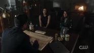 RD-Caps-2x15-There-Will-Be-Blood-84-Hiram-Veronica-Hermione.png (1.28 MB)