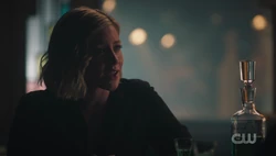 Betty asks Veronica to hold a convention