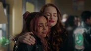 RD-Promo-2x22-Brave-New-World-19-Toni-Cheryl.jpg (152 KB)