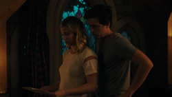 RD-Caps-4x07-The-Ice-Storm-29-Betty-Jughead