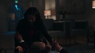 RD-Caps-2x17-The-Noose-Tightens-80-Veronica