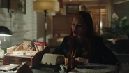 RD-Caps-2x20-Shadow-of-a-Doubt-42-Cheryl.jpg (141 KB)