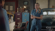 RD-Caps-5x06-Back-to-School-11-Betty