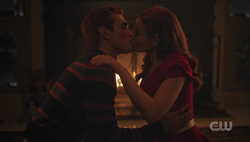 RD-Caps-7x03-Sex-Education-129-Archie-Cheryl