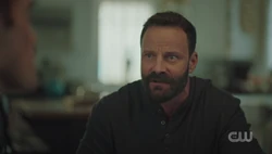 Frank notices Archie's strange behavior