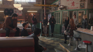 RD-Caps-6x21-The-Stand-24-Reggie-Kevin-Moose-Jughead-Tabitha-Toni-Fangs-Veronica-Cheryl-Archie-Betty