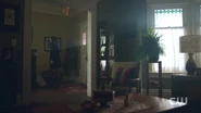 RD-Caps-2x01-A-Kiss-Before-Dying-55-Andrews-House.png (772 KB)