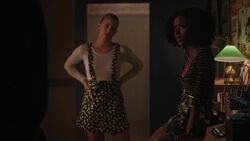 RD-Caps-3x05-The-Great-Escape-47-Betty-Josie