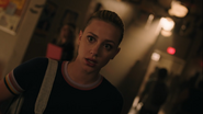 RD-Caps-4x04-Halloween-14-Betty