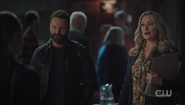 RD-Caps-6x09-The-Serpent-Queens-Gambit-45-Frank-Alice.png (1.68 MB)