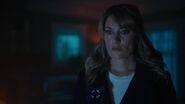 RD-Caps-2x17-The-Noose-Tightens-30-Alice