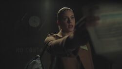 RD-Caps-3x10-The-Stranger-35-Betty