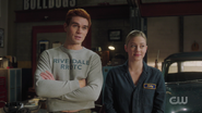 RD-Caps-5x06-Back-to-School-71-Archie-Betty