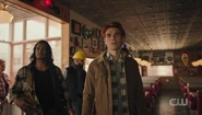 RD-Caps-6x15-Things-That-Go-Bump-in-the-Night-31-Fangs-Archie.png (2.1 MB)
