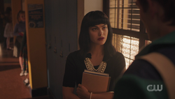 RD-Caps-7x03-Sex-Education-21-Veronica