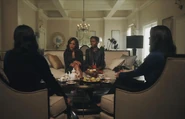 RD-Promo-2x12-The-Wicked-and-The-Divine-17-Mayor-Sierra-McCoy-Josie-Veronica-Hermione.jpg (50 KB)