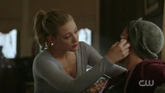 RD-Caps-2x03-The-Watcher-in-the-Woods-118-Betty-Jughead.png (1,001 KB)