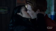 Season 1 Episode 11 To Riverdale and Back Again Archie and Veronica kiss