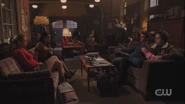 RD-Caps-3x18-Jawbreaker-13-Betty-Veronica-Archie-Jughead.png (1.68 MB)