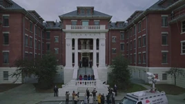 RD-Caps-3x17-The-Raid-84-Hermione-Hiram-Veronica-Govenor-Dooley-Lodge-Detention-Center