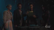 RD-Caps-3x22-Survive-The-Night-62-Betty-Archie-Jughead-Veronica.png (1.15 MB)