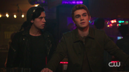 RD-Caps-2x08-House-of-the-Devil-114-Jughead-Archie