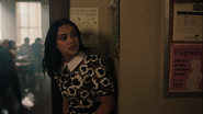RD-Caps-4x02-Fast-Times-at-Riverdale-High-29-Veronica