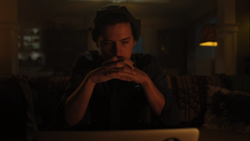 RD-Caps-4x01-In-Memoriam-111-Jughead