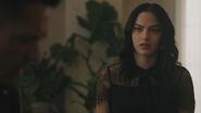 RD-Caps-4x13-The-Ides-of-March-07-Veronica