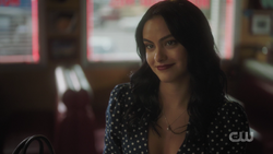 RD-Caps-5x03-Graduation-101-Veronica