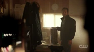 RD-Caps-2x01-A-Kiss-Before-Dying-50-Fred.png (923 KB)