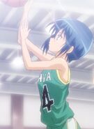 Manaka Nobidome as number 4 of the Suzuridani girls basketball team in elementary school