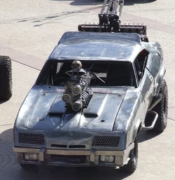 Interceptor V8 | Mad Max Wiki | Fandom