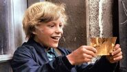 Charlie finding the Golden Ticket (1971 Film)