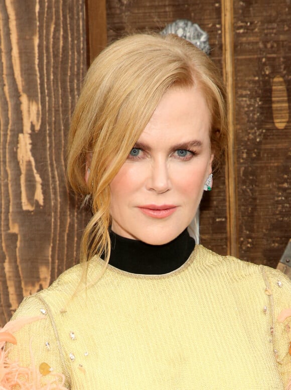 Nicole Kidman Biography. Стрижки 2000 годов.