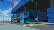 分别属龙洛巴士及纵横交通的ADL Enviro500 MMC及富豪B9TL正等候开出
