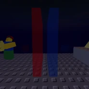 Прозрачные синие и красные модели, которые, предположительно, использовались для тестирования дверей.