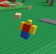 NDS npc.png (126 kB) O antigo NPC de tronco vermelho é um notável lugar perfeito para ficar durante um terremoto, pois é indestrutível e os jogadores não podem ser afetados. Ele foi removido no início de 2018.