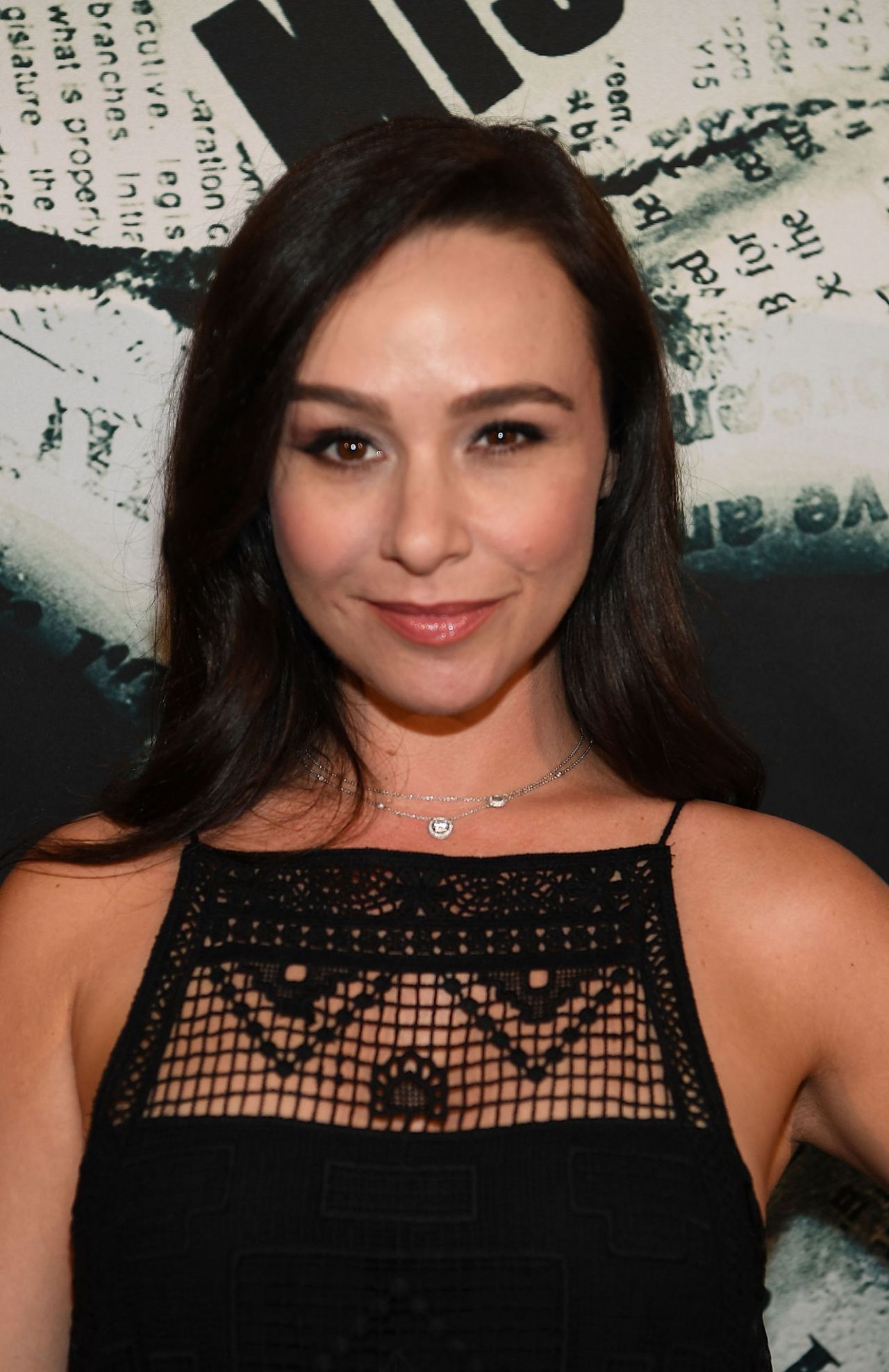 Danielle Harris - Wikipedia