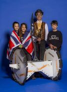 Gabriel 2 WS.jpg (87 KB) Gabriel 2 with its team in the World Series