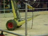 Wheely Big Cheese flipping Stinger at the Debenham Robot Rumble