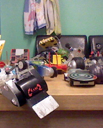 robot wars arena toy
