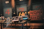 Chaos2 s4 pits repair.jpg (82 KB) Chaos 2 in the pits during Series 4