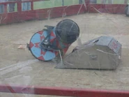 Bulldog Breed in battle with PulverizeR in 2004