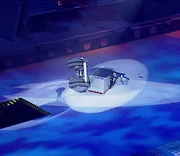 Mace 2 knocks Stinger towards the Pit