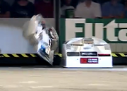 La machine vs anklebiter
