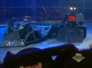 Shunt attacks Run Away before Refbot finishes his count