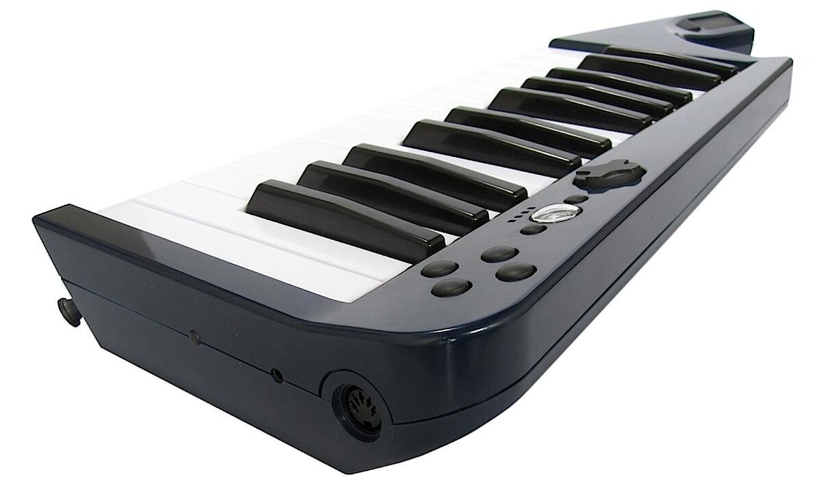 MIDI keyboard - Wikipedia