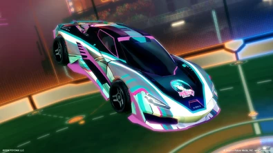 In-game screenshot of the Cyclone with the Miku Rider Beam decal