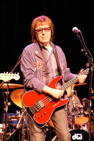 330px-Bill Wyman 2009.jpg